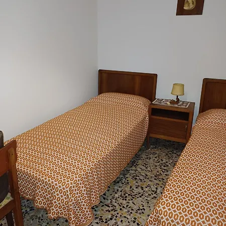 アパート La Casa Di Nonna Angela *