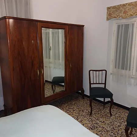 La Casa Di Nonna Angela アパート サッセッロ